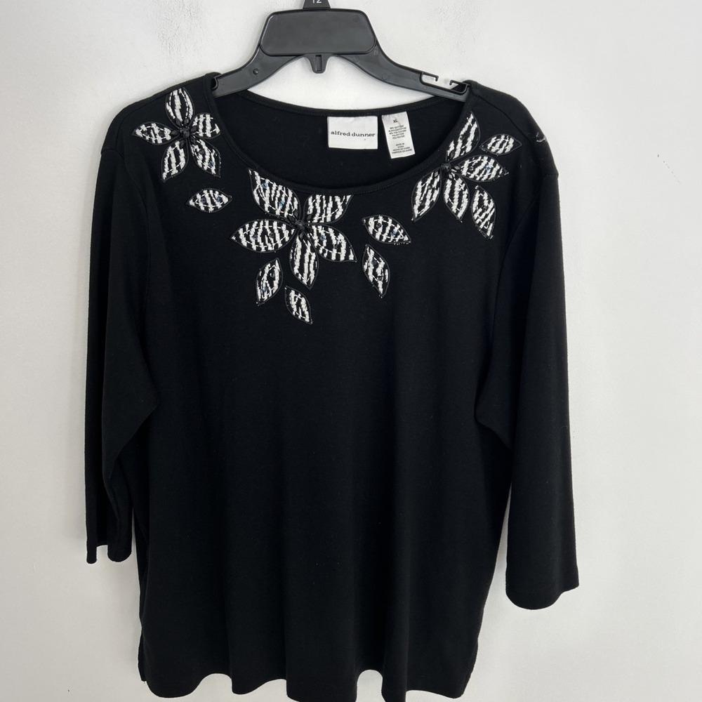 Alfred Dunner Women XL 3/4 Sleeve Black White Embroidered Sparkle Floral Sweater